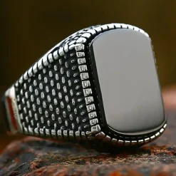 Brazer herrering med stor onyx