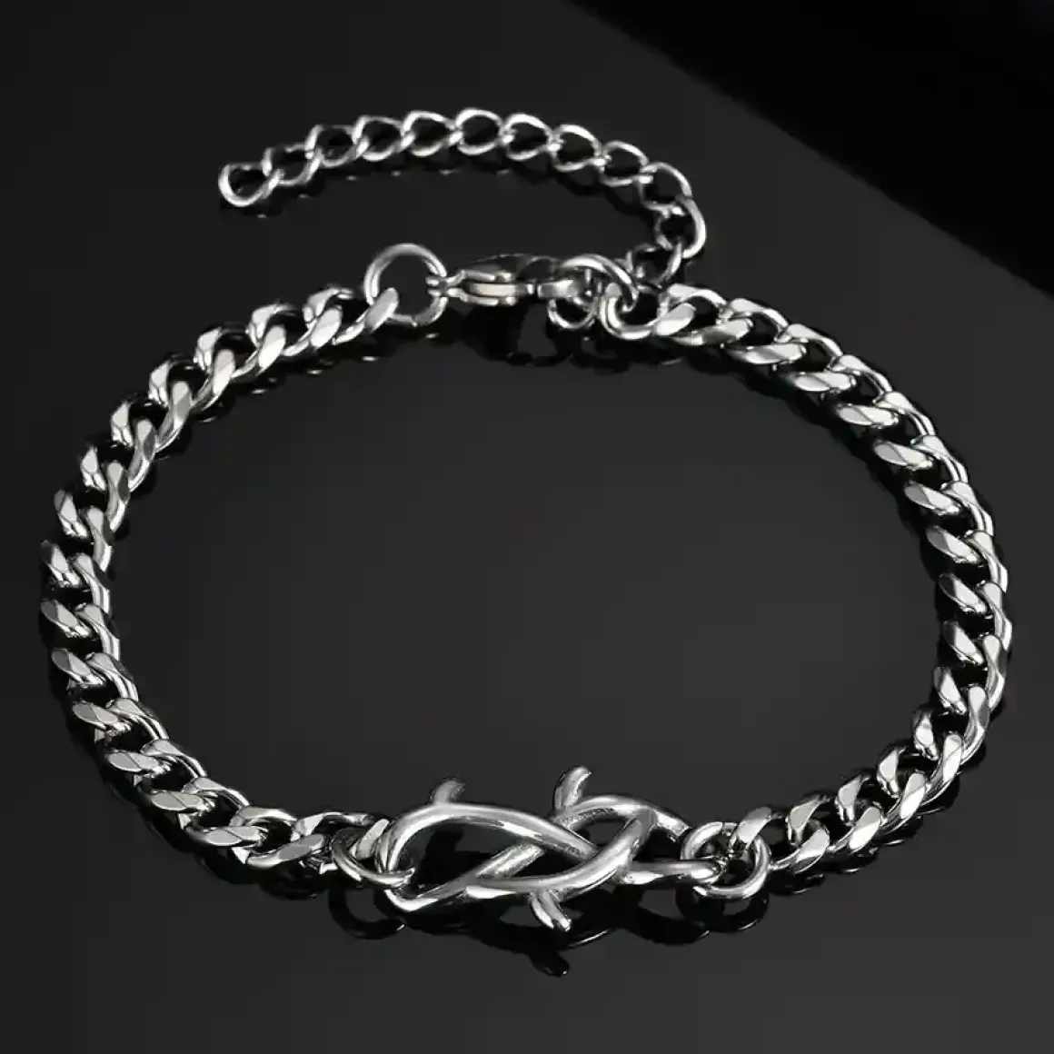 Iron knot / Herrearmbånd i rustfrit stål.