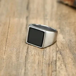 Mat rustfri stålring med sort agatsten