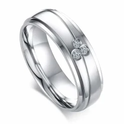 Naze forlovelsesring i ædelstål.