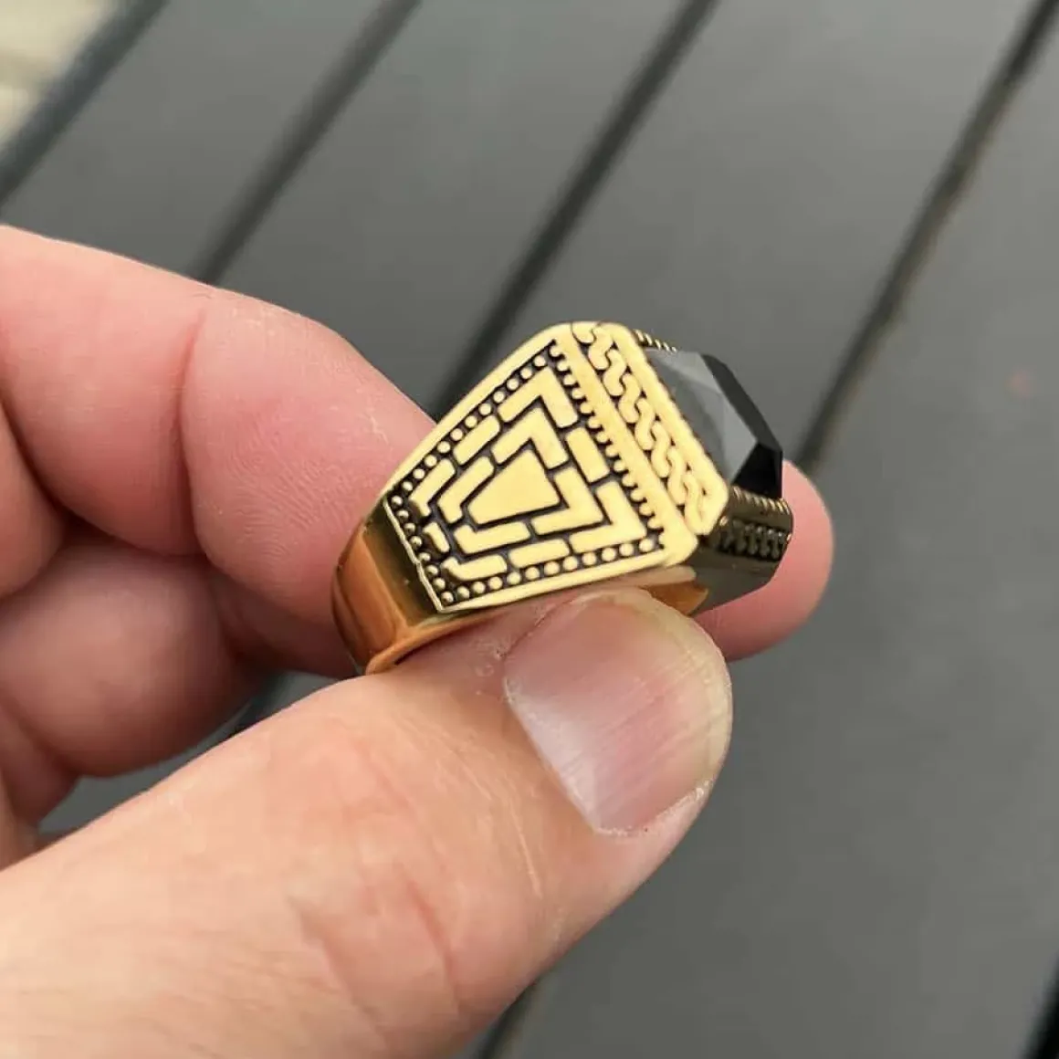 Rope herrering med sort onyx og PVD guldbelsgt