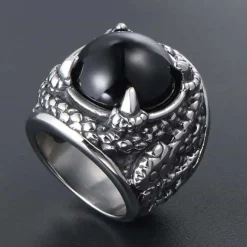 Snicky herrering med sort sten