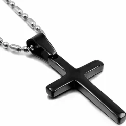 Sort kors i stål med kæde - Black