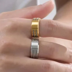 Stålwire designring i rustfri stål.