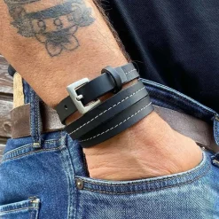 Triple stitz læderarmbånd sort